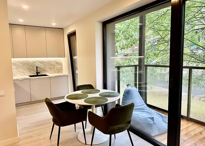 Apartment Leaf Vanagupe *